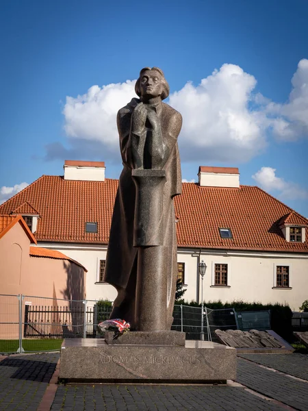 Vilnius Litvánia 2022 Szeptember Adam Mickiewicz Híres Lengyel Költő Szobra — Stock Fotó