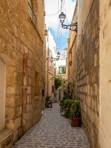 Rabat Gozo Malta Abril 2023 Uma Rua Estreita Com Arquitetura — Fotografia de Stock