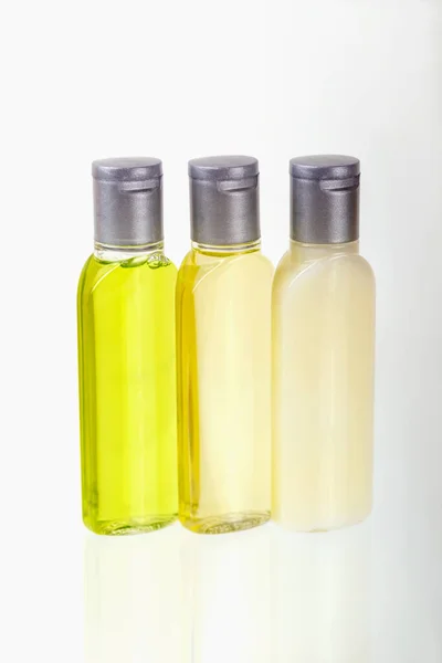 Travel Cosmetic Set Three Small Bottles Cosmetics White Background Close — Stock Photo, Image