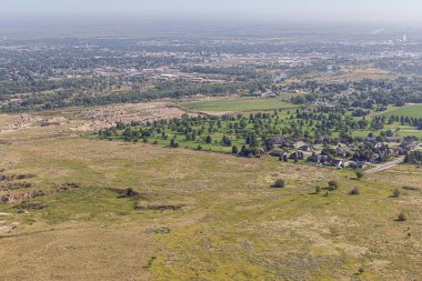 Scottsblöf 'ün çevresindeki geniş alan İskoç Kayalık Ulusal Anıtı' nın Kuzey Bakış Alanı 'ndan görülüyor.