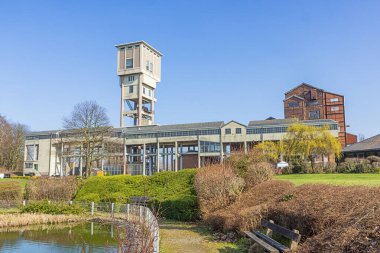 Blegny madeninin eski maden tesislerinin görüntüsü şimdi dinlenme alanına dönüştürüldü