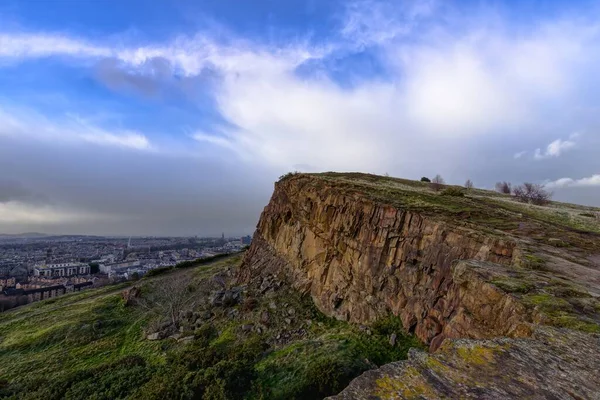 Discover Best Both Worlds Stunning Photograph Featuring Arthur Seat Holyrood — Stock Photo, Image