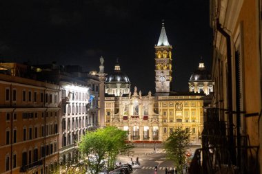 Santa Maria Maggiore Bazilikası gece görüşü.