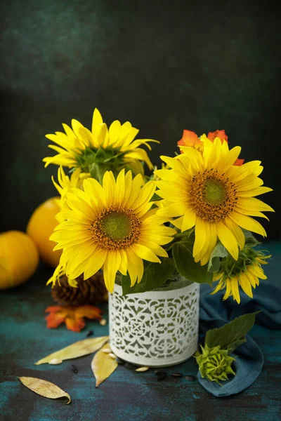Creative Autumn Decor Sunflowers Leaves Blue Background Nature Trendy Autumn — Stock Photo, Image
