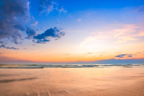 Calm Seascape Beautiful Sunset Sky Multi Colors Fluffy Clouds — Stock Photo, Image