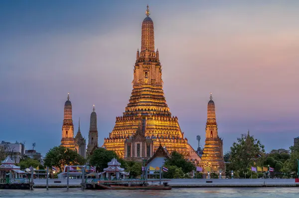 Wat Arun Sztúpa Vagy Temple Dawn Egy Jelentős Mérföldkő Bangkok Jogdíjmentes Stock Fotók