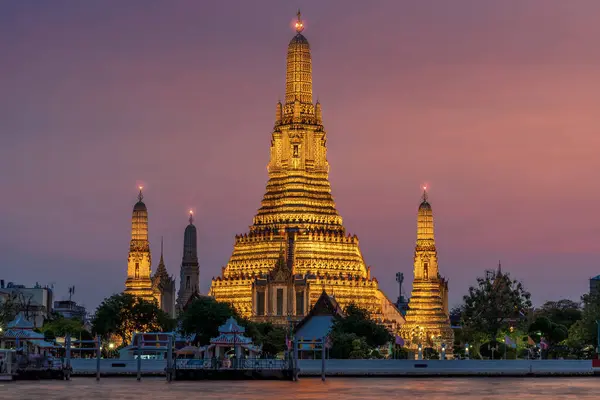 Wat Arun Sztúpa Vagy Temple Dawn Egy Jelentős Mérföldkő Bangkok Jogdíjmentes Stock Képek