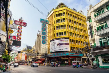 China Town Bangkok, Tayland. 15 Nisan 2024: Yaowarat ya da Bangkok Çin Mahallesi önemli bir dönüm noktasıdır. Çin ve Tayland kültürünün mükemmel bir karışımı var..