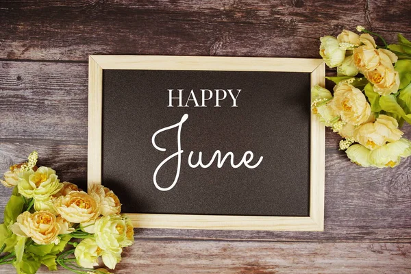 Happy June Sms Met Bloemdecoratie Houten Achtergrond — Stockfoto