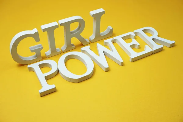 Letras Del Alfabeto Girl Power Sobre Fondo Amarillo — Foto de Stock