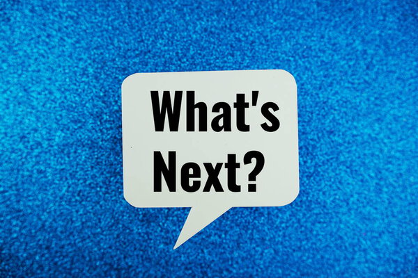 Что дальше? текстовое сообщение, написанное на белом пузыре речи