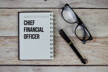 Not defteri, İş ve Mali Konsept geçmişi üzerine Mali İşler Müdürü (CFO) metin