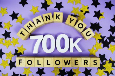 Teşekkür ederim 700.000, 700 bin takipçi sosyal medya abonelerini ve takipçilerini tebrik ediyor ve kutluyor.
