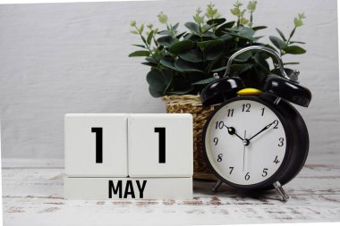 Tahta Takvim 11 Mayıs 'ı gösteriyor. 11 Mayıs Ayının Günü