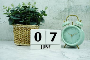 Tahta Takvim 7 Haziran 'ı gösteriyor. 7 Haziran