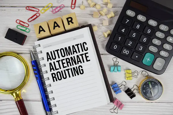 AAR - Not defteri, iş ve finansal konsept arka planında Otomatik Yönlendirme Kısaltması