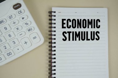 Ekonomik Stimulus metni iş ve finans kavramının hesap makinesi cümlesiyle