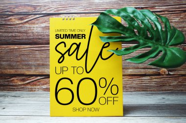 Bahar indirimi% 60 indirimli Promosyon İndirim Perakende Alışveriş Konsepti