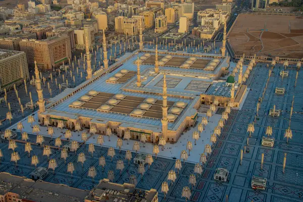 MASJID AL NABAWI, MADINAH, SAUDI ARABIA 'NIN AERİALİ 