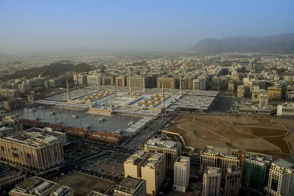 MASJID AL NABAWI, MADINAH, SAUDI ARABIA 'NIN AERİALİ 