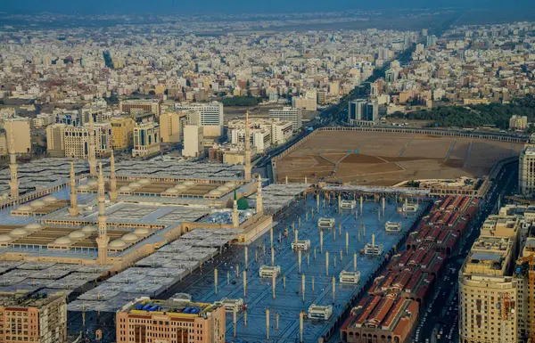 MASJID AL NABAWI, MADINAH, SAUDI ARABIA 'NIN AERİALİ 