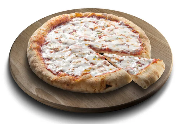 Pizza Redonda Clásica Margherita Rodajas Sobre Tabla Cortar Madera Aislada — Foto de Stock
