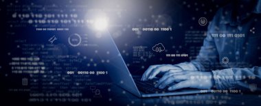 Mühendis programcı yeni yazılım teknolojisi kavramlarını öğrenmek için bilgisayar bilgisayarı kullanır. Makine Öğrenme Güncelleme Bulut Kodu Hesaplama. Büyük Veri Bilimi küresel dijital İnternet Ağı Merkezi 'ni bağlıyor.