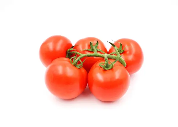 Beyaz arka plan üzerinde izole üzüm domates.