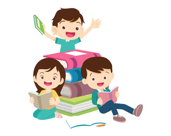 Çocuklar Kitapların Üzerinde Oturup Kitap Okuyor Oğlan Kızlar Öğreniyor Okuyor — Stok Vektör