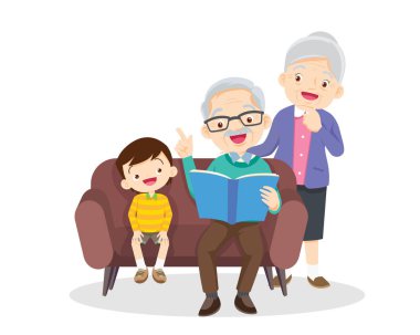 Aile birlikte kitap okuyor. Büyükbaba, anne ve çocukları.