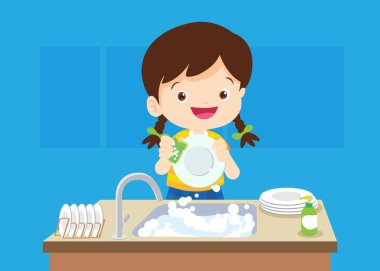 Küçük çocuklar mutfakta bulaşıkları yıkıyorlar. Çocuklar evde ev işi yapıyorlar.