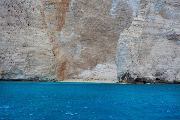 Água Mar Rochas Uma Praia Rochosa Bela Paisagem Grécia Santorini — Fotografia de Stock