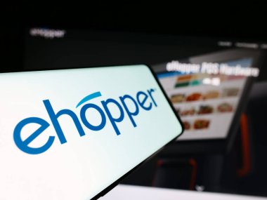 Stuttgart, Almanya - 05-27-2024: İnternet sitesinin önünde Amerikan Satış Sistemleri Şirketi eHopper Services Inc. Telefon ekranının soluna odaklan.