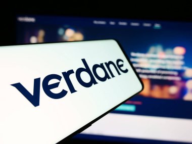 Stuttgart, Almanya - 03-06-2024: Norveçli yatırım şirketi Verdane Group 'un logosunun yer aldığı cep telefonu. Telefon ekranının merkez soluna odaklan.