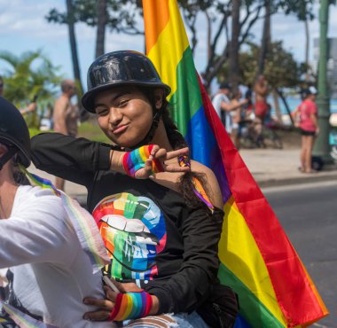 Honolulu, Hawaii, 15 Ekim 2022 - Gay Onur Yürüyüşü - motosiklet yürüyüşü.