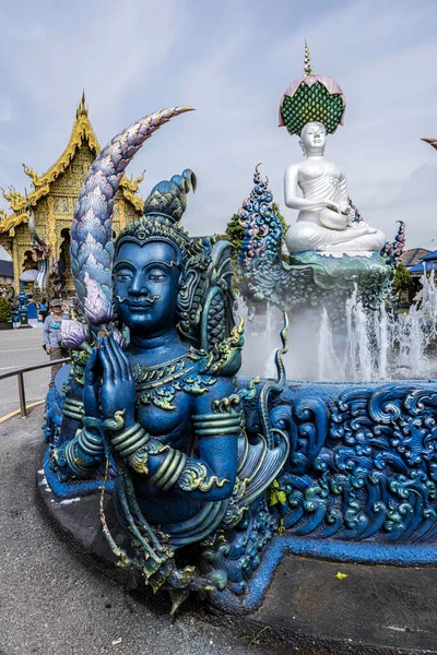 Wat Rong Suea Ten Lepiej Znany Jako Błękitna Świątynia Znajduje — Zdjęcie stockowe