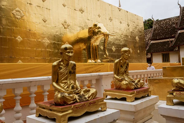 Icônico Wat Phra Singh Templo Budista Século Xiv Localizado Centro — Fotografia de Stock