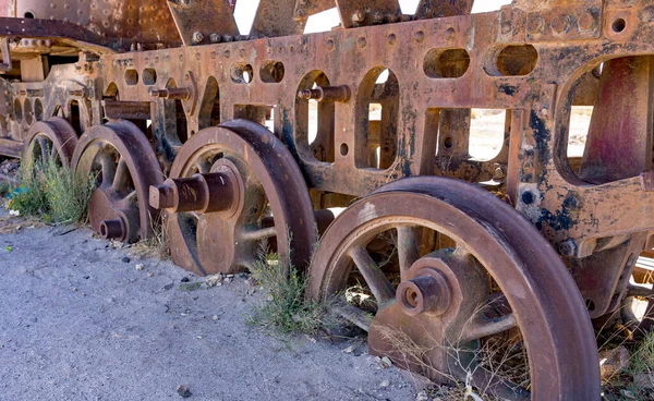 Verlassener Zug Auf Dem Bahnfriedhof Den Bolivianischen Salinen — Stockfoto