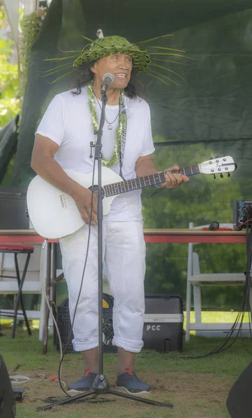 Honolulu Hawaii Abd 2022 Shaka Filming Hukilau Yerel Müzisyen Açık — Stok fotoğraf