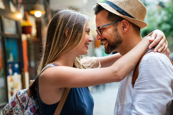 Portrait Happy Young Couple Having Date Fun Vacation People Travel — Stock Photo, Image