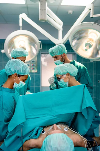 Groupe Chirurgien Médecin Équipe Travail Salle Opération Hôpital — Photo