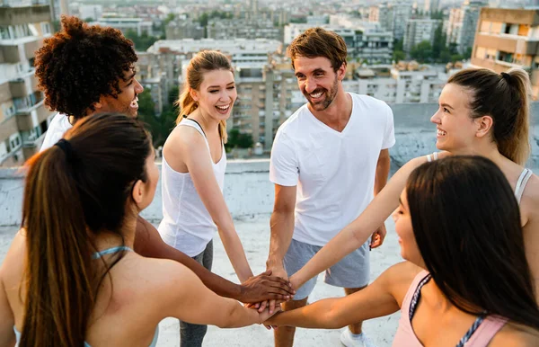 Group Fit Healthy Friends People Exercising Together Outdoor City — Foto de Stock
