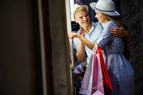 Einkaufszeit Schönes Junges Paar Beim Einkaufen Gemeinsam Spaß Haben Konsum — Stockfoto