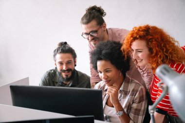 Programlama ve kodlama teknolojilerin geliştirilmesi. Web sitesi tasarımı. Şirket office programcı bir yazılımda çalışma geliştirmek.