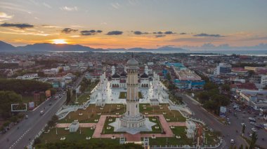 Baiturrahman Büyük Camii 'nin minaresi.