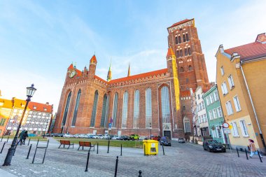Gdansk, Polonya - 12 Mart 2022: Gdansk 'taki St. Mary Bazilikası. Seyahat