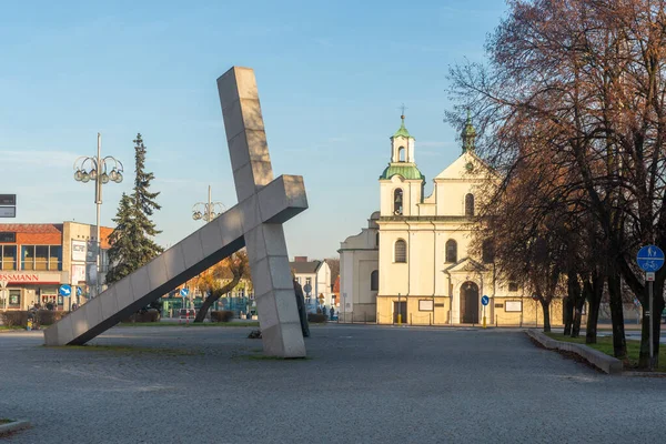 ポーランドのチェコストワ 2023年1月1日 聖シギスムント教区教会とチェコストワの旧ポーリン修道院の複合施設でご覧ください — ストック写真