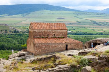 Georgia 'daki eski mağara şehri Uplistsikhe' nin kalıntıları. Seyahat
