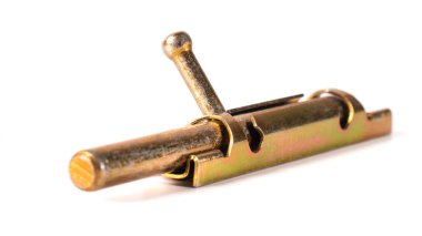 Sarı metal kapı mandalı beyaz arka planda izole edilmiş. Kapı ya da pencere için kilitle