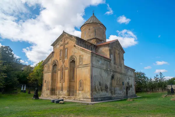 Gürcistan 'ın Kartli bölgesinde Ertatsminda Ortodoks Katedrali, Saint Estate Kilisesi